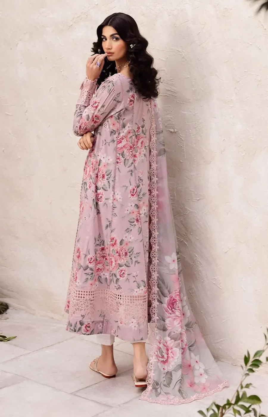 Dahlia Luxury Lawn | 3-Piece Embroidered Lawn Suit