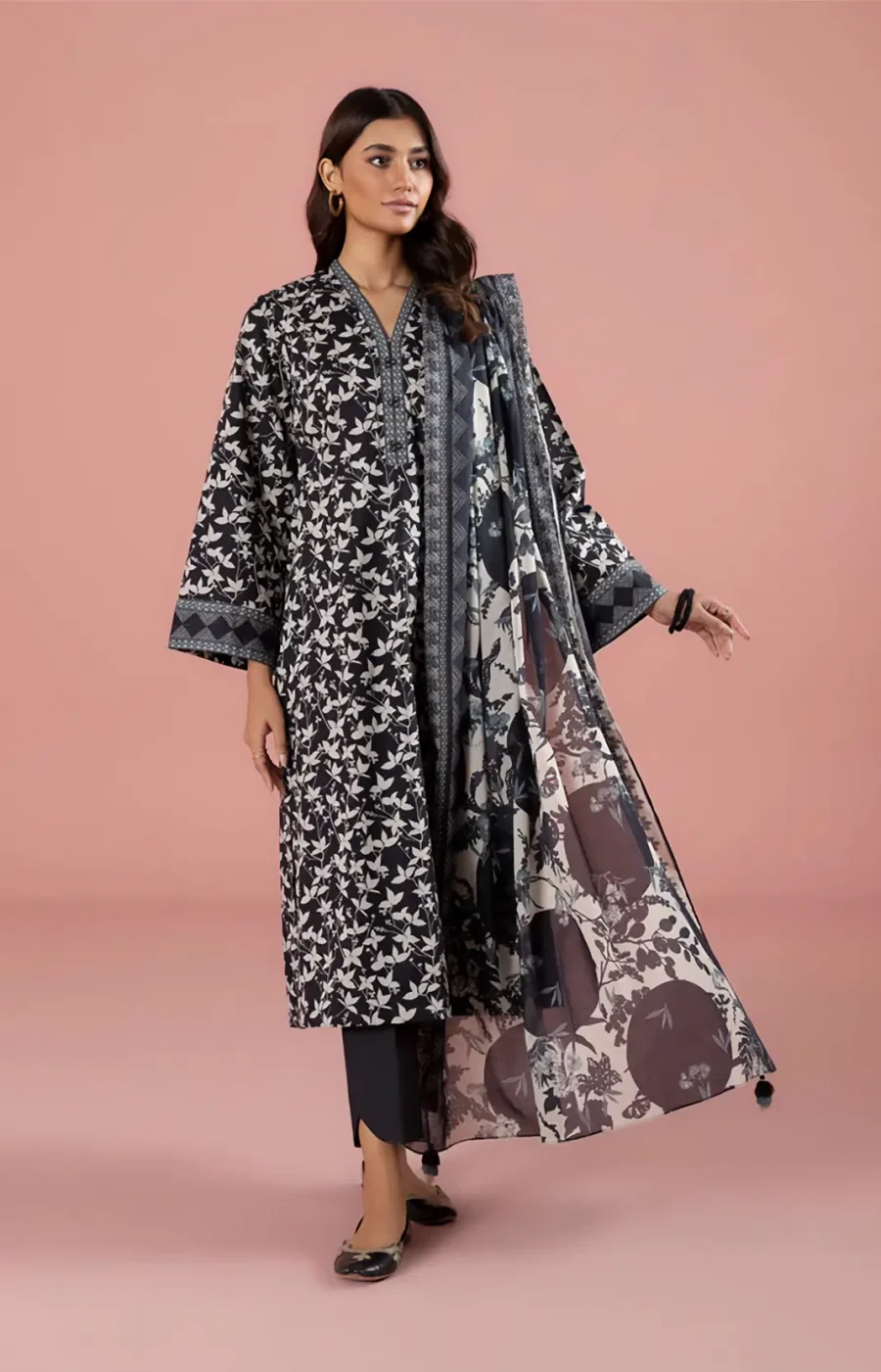 Day to Day Lawn | Black 3-Piece Printed Lawn Suit with Voile Dupatta